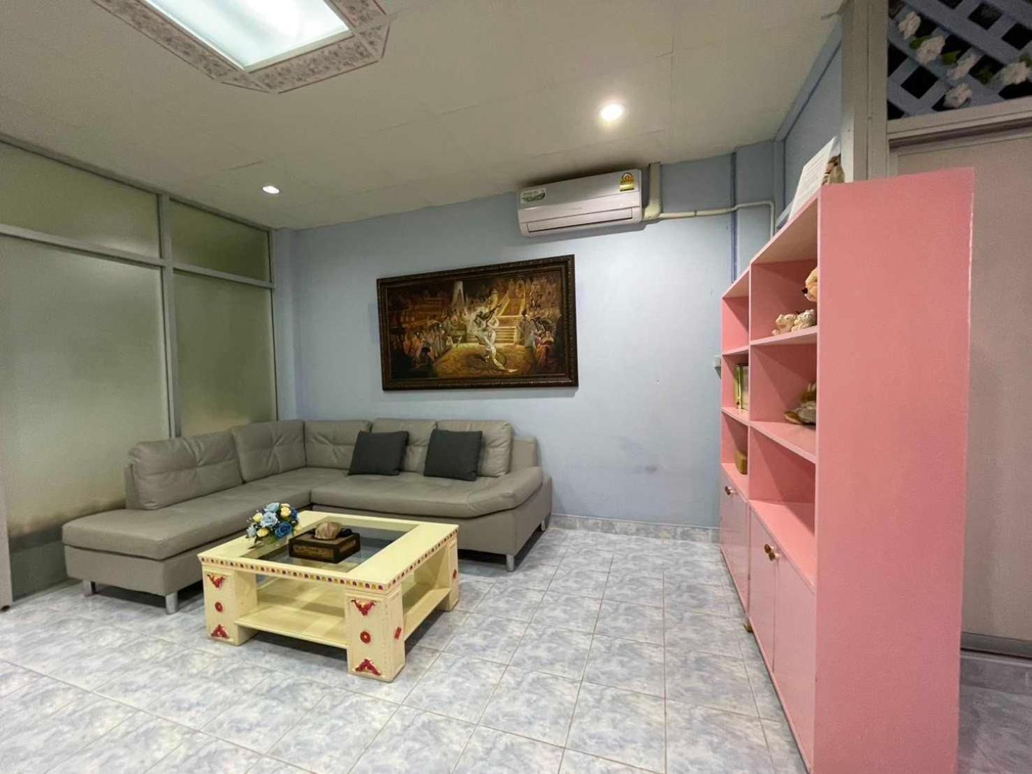 Oyo 75486 Anna Residence Jomtien Kültér fotó