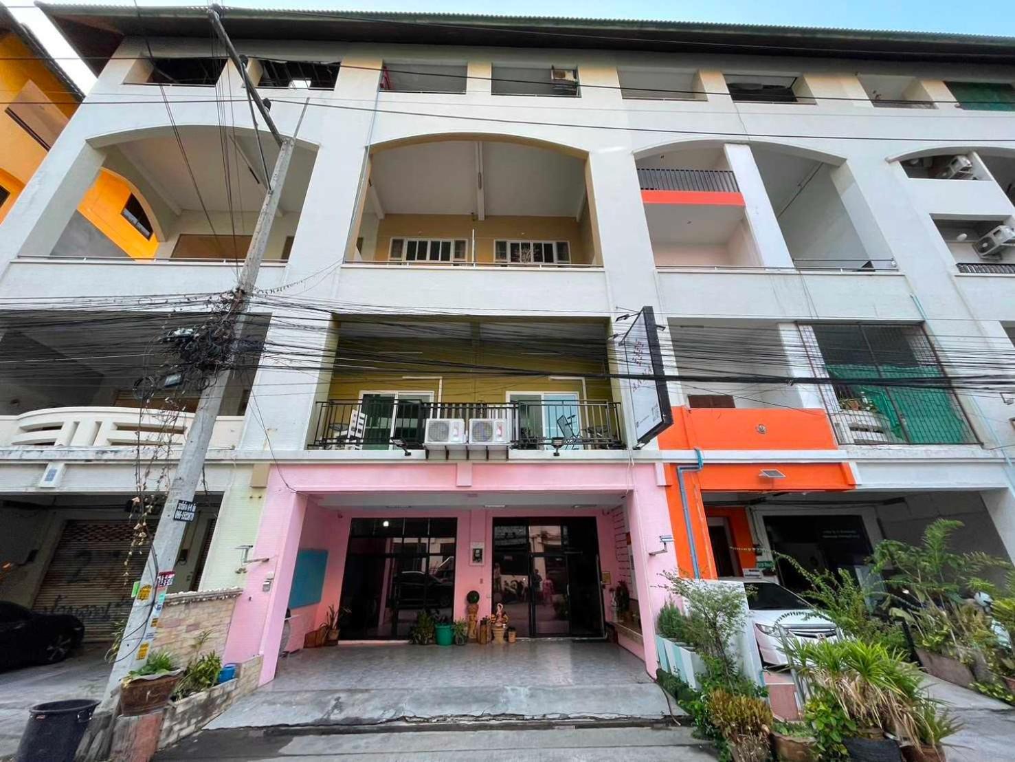 Oyo 75486 Anna Residence Jomtien Kültér fotó