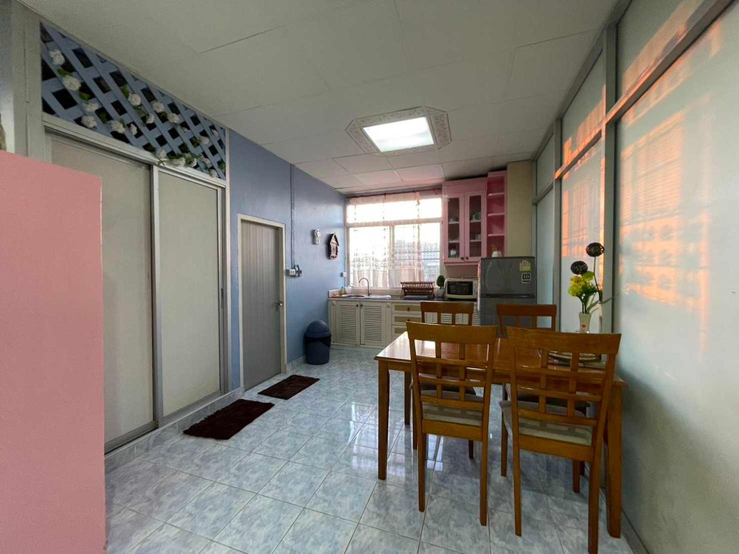 Oyo 75486 Anna Residence Jomtien Kültér fotó