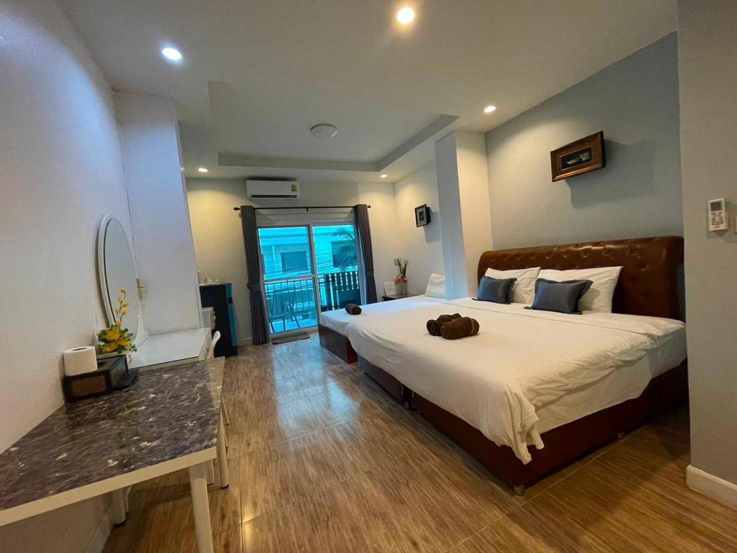 Oyo 75486 Anna Residence Jomtien Kültér fotó