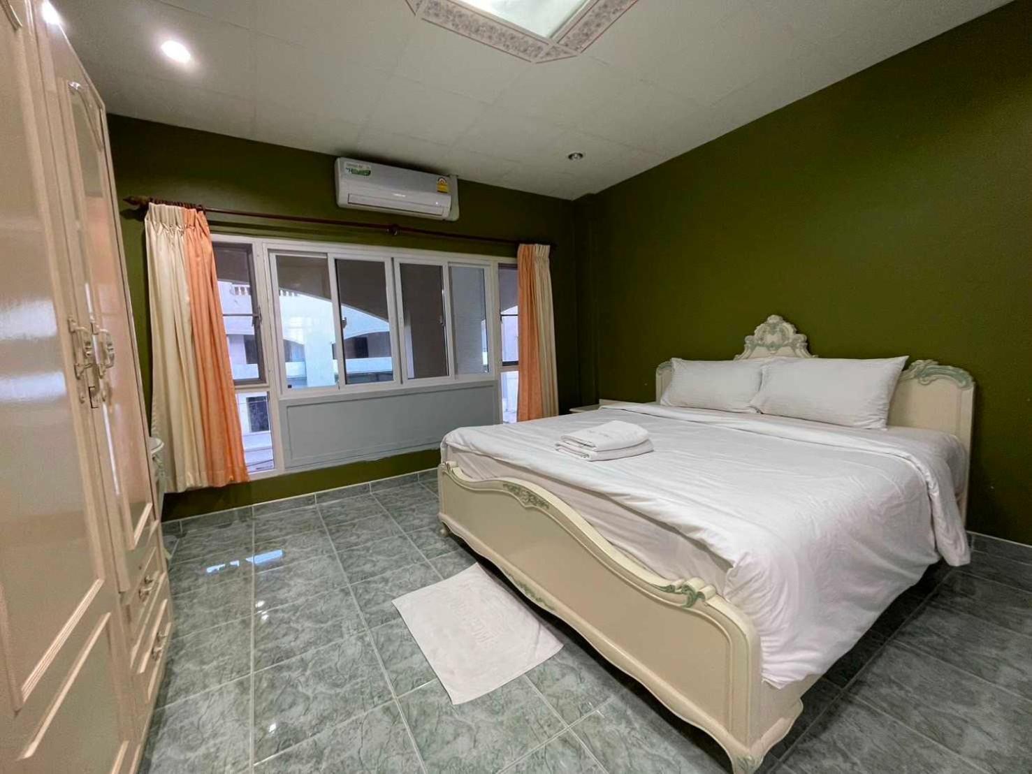 Oyo 75486 Anna Residence Jomtien Kültér fotó