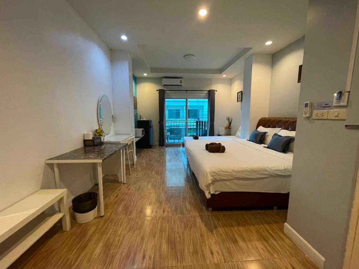 Oyo 75486 Anna Residence Jomtien Kültér fotó