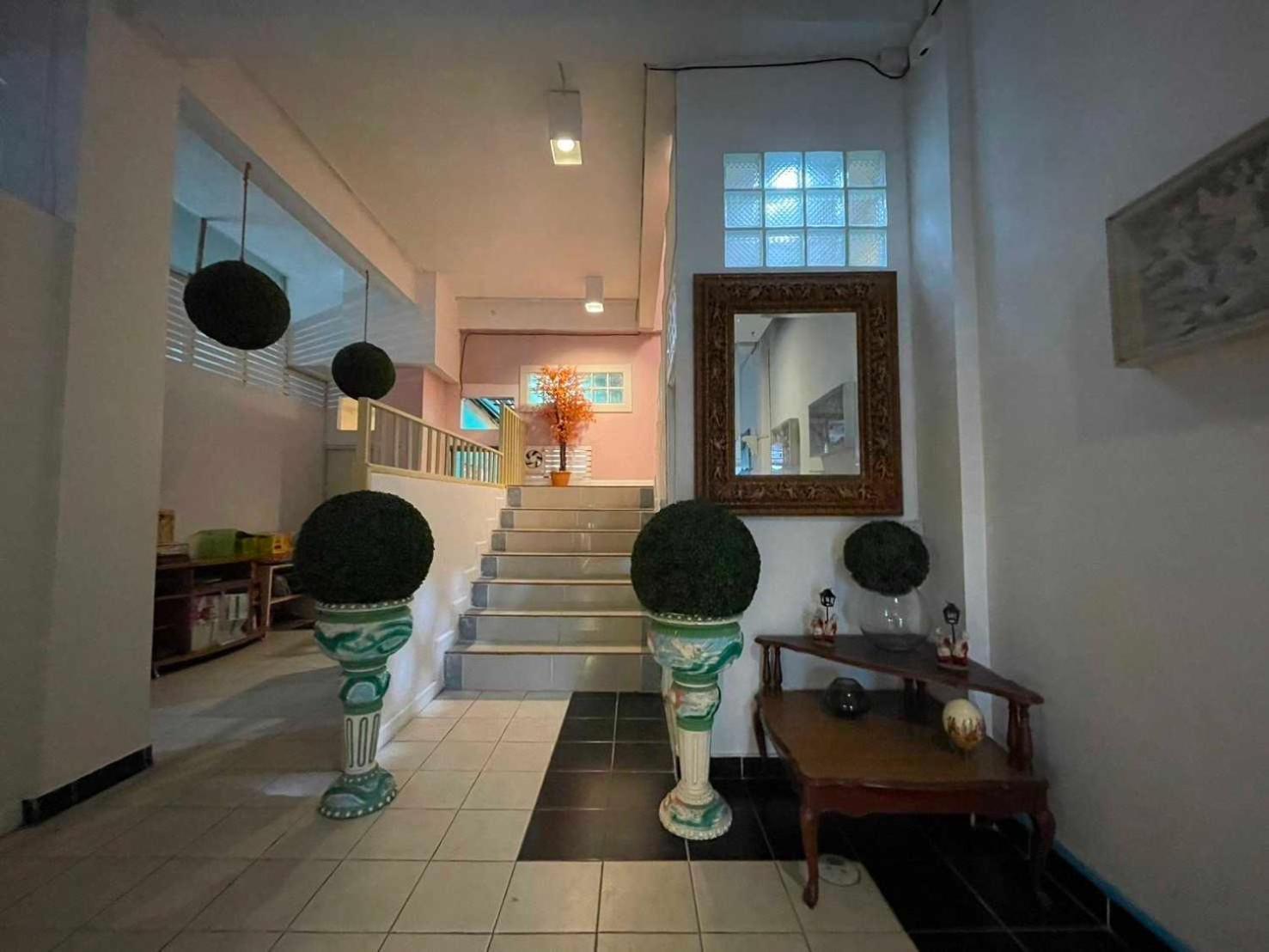 Oyo 75486 Anna Residence Jomtien Kültér fotó