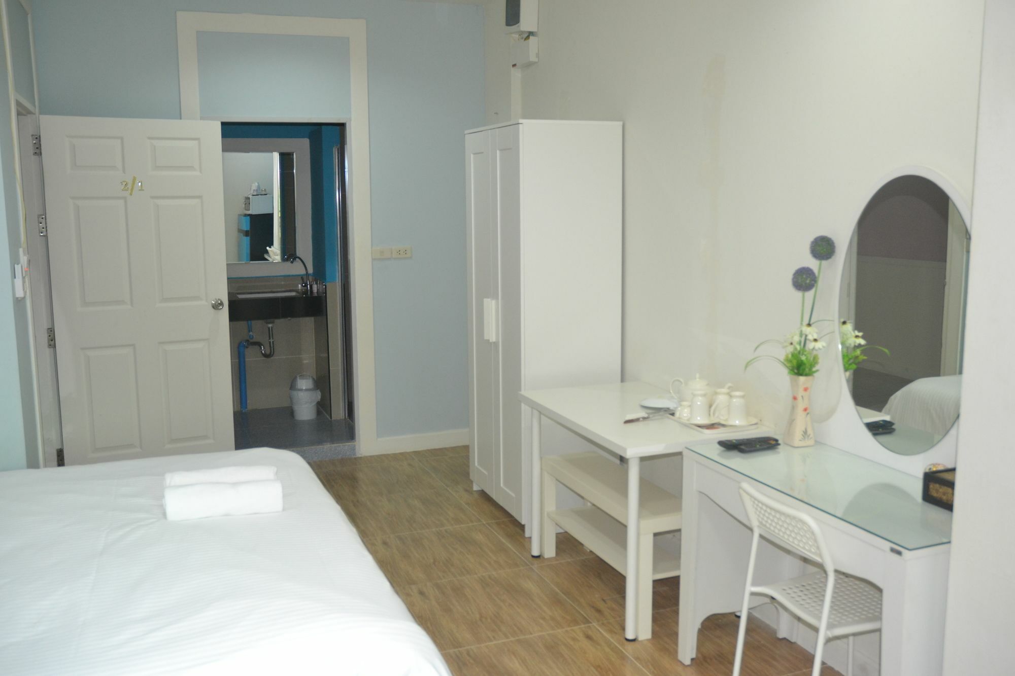 Oyo 75486 Anna Residence Jomtien Kültér fotó